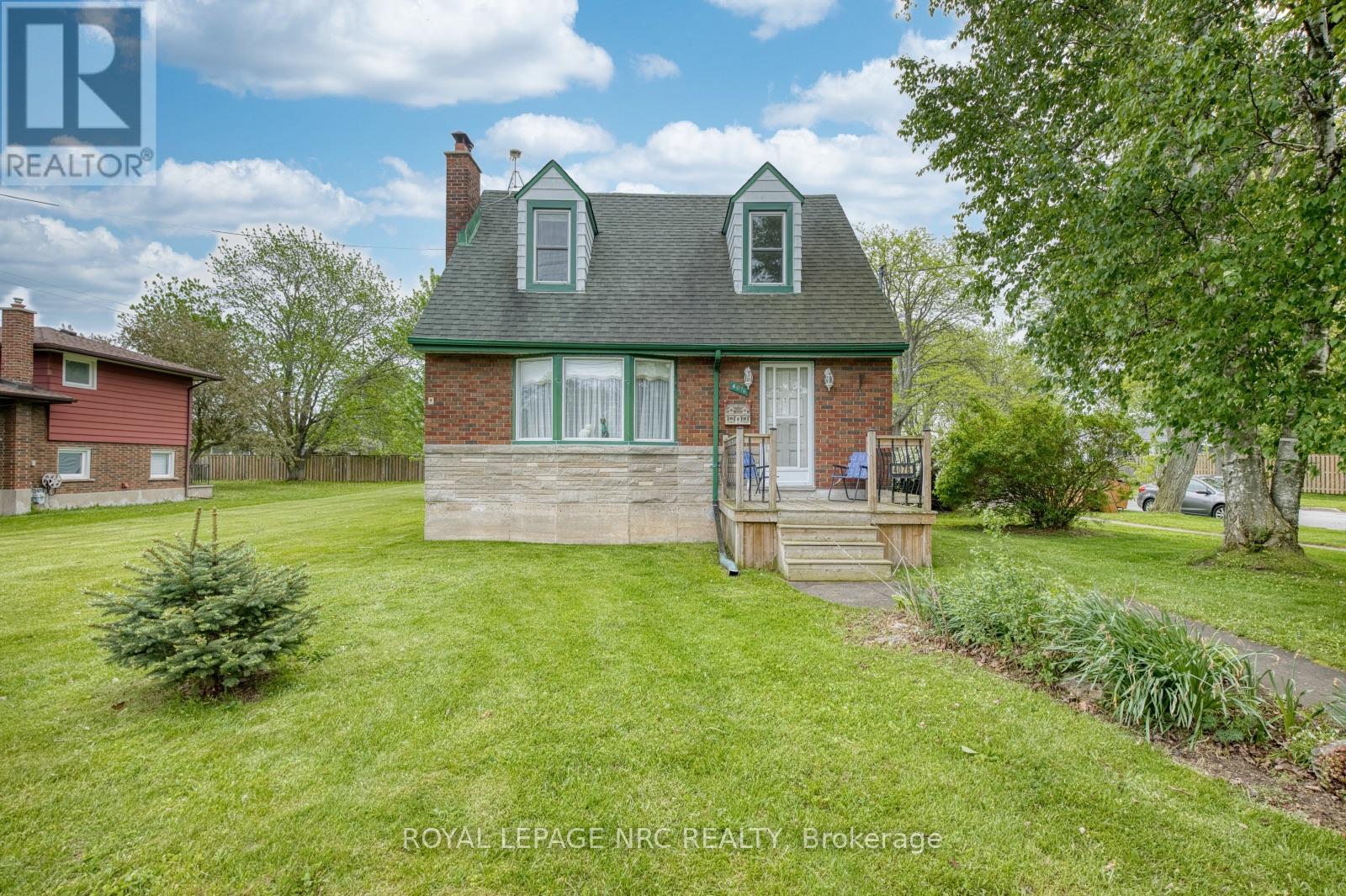 Detached at 4076 WELLAND STREET, Niagara Falls (Chippawa)