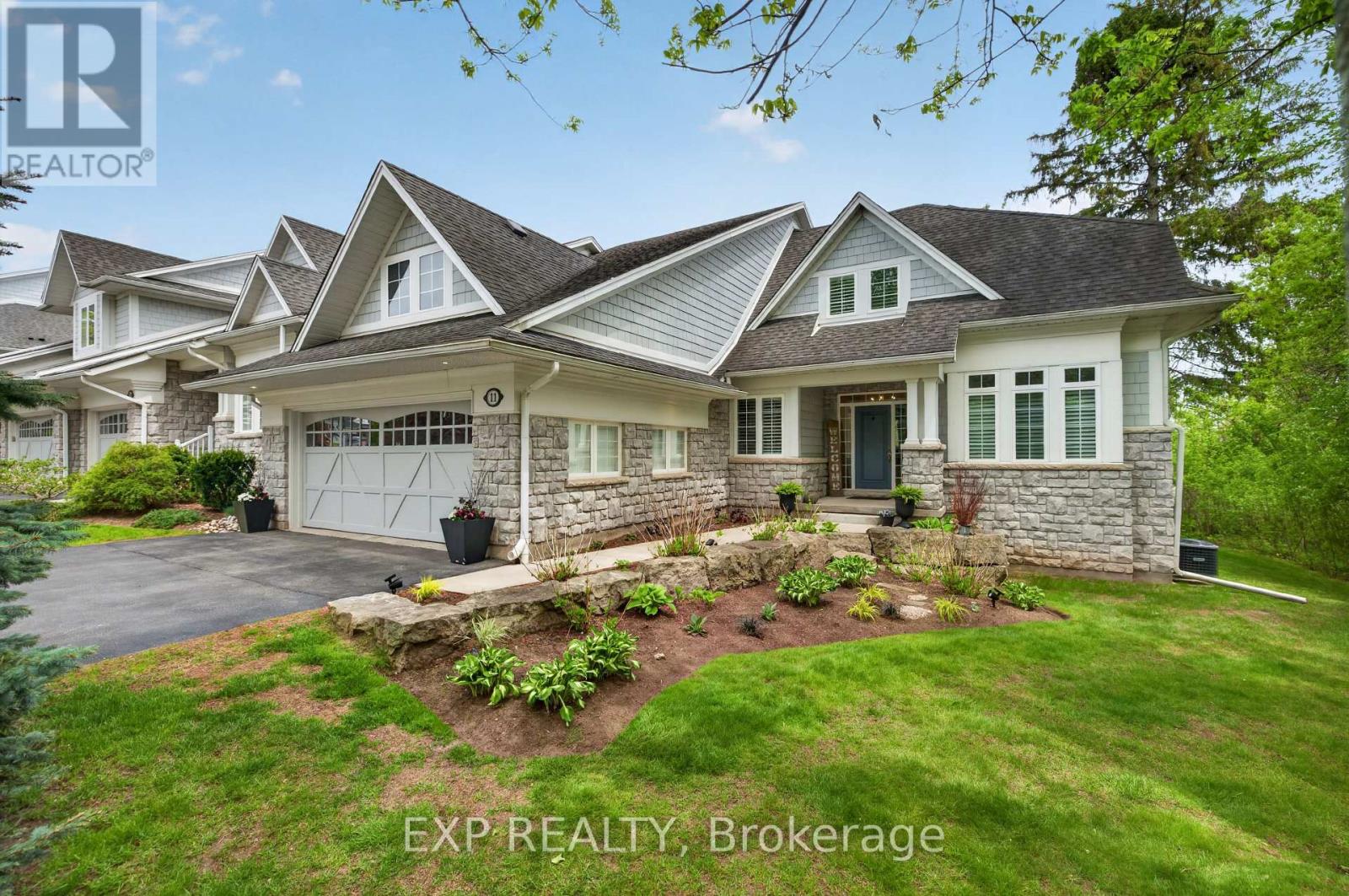 Townhouse at 11 - 3 SIMS ESTATE PLACE, Kitchener
