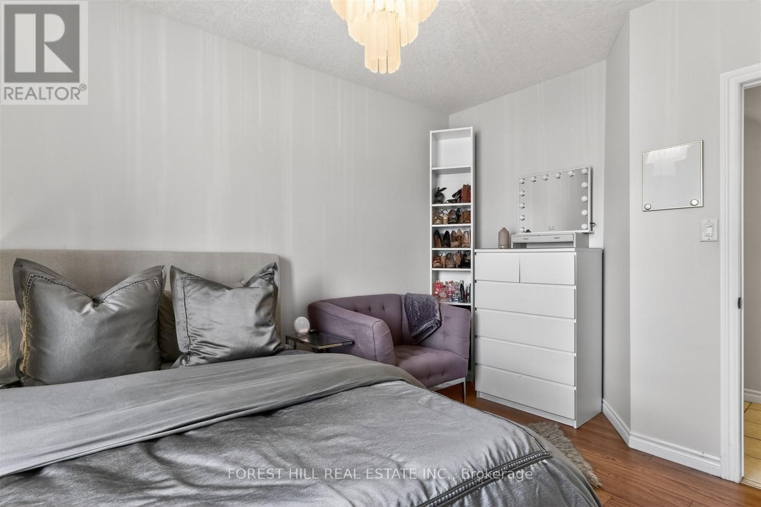Apartment at 3 - 9 SHERMAN AVENUE, Hamilton