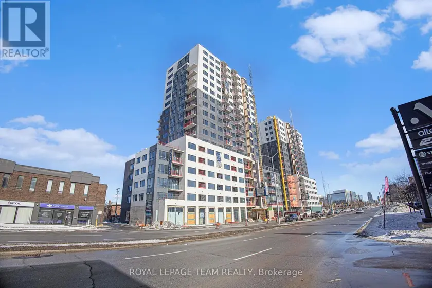Multiplex at B210 - 1655 CARLING AVENUE, Ottawa
