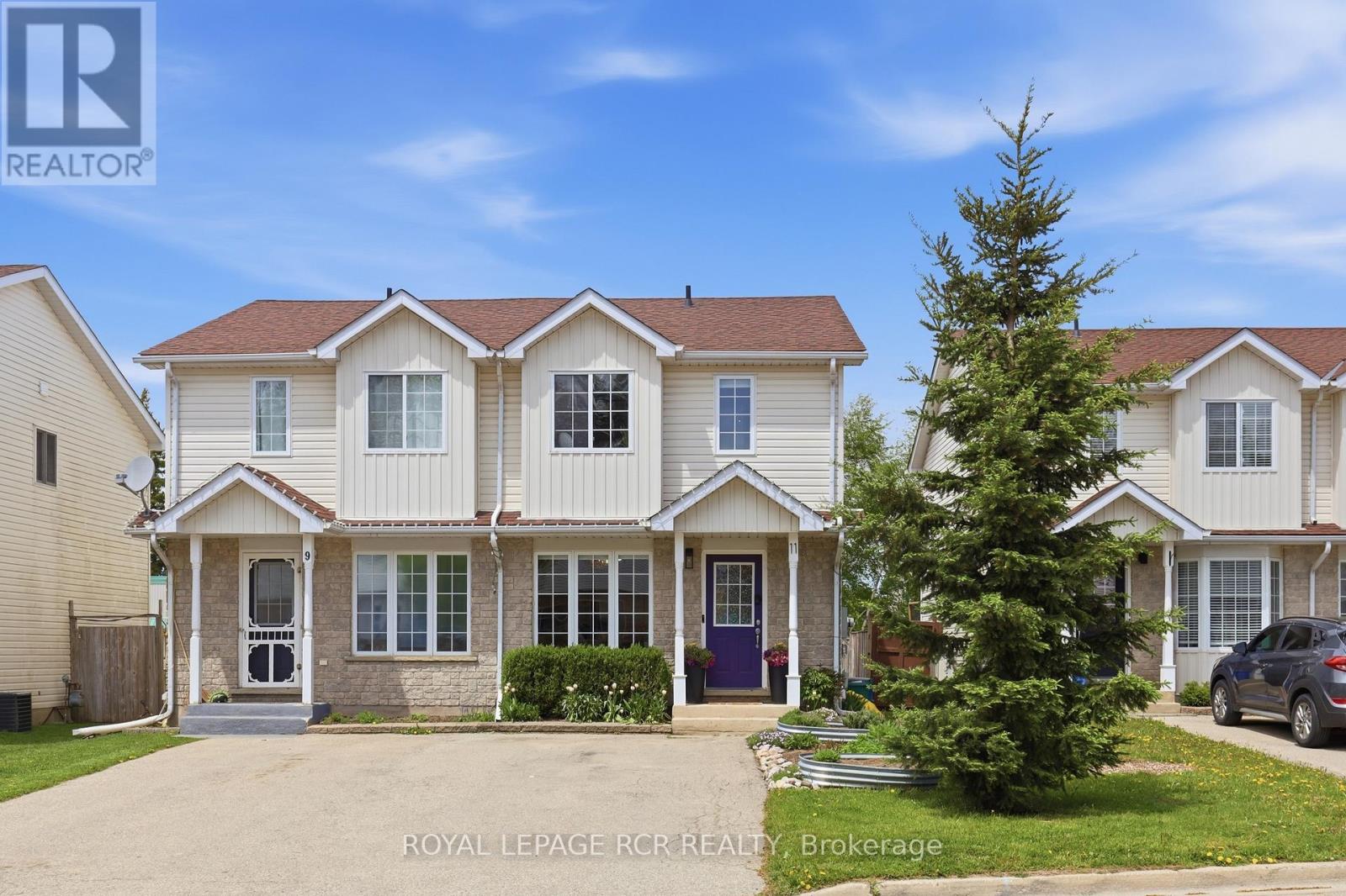Semi-Detached/Link at 11 FARRELL LANE, Wellington North (Arthur)
