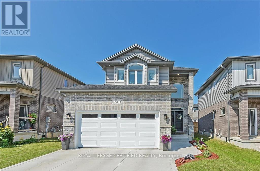 Detached at 940 REEVES AVENUE, London North (North I)