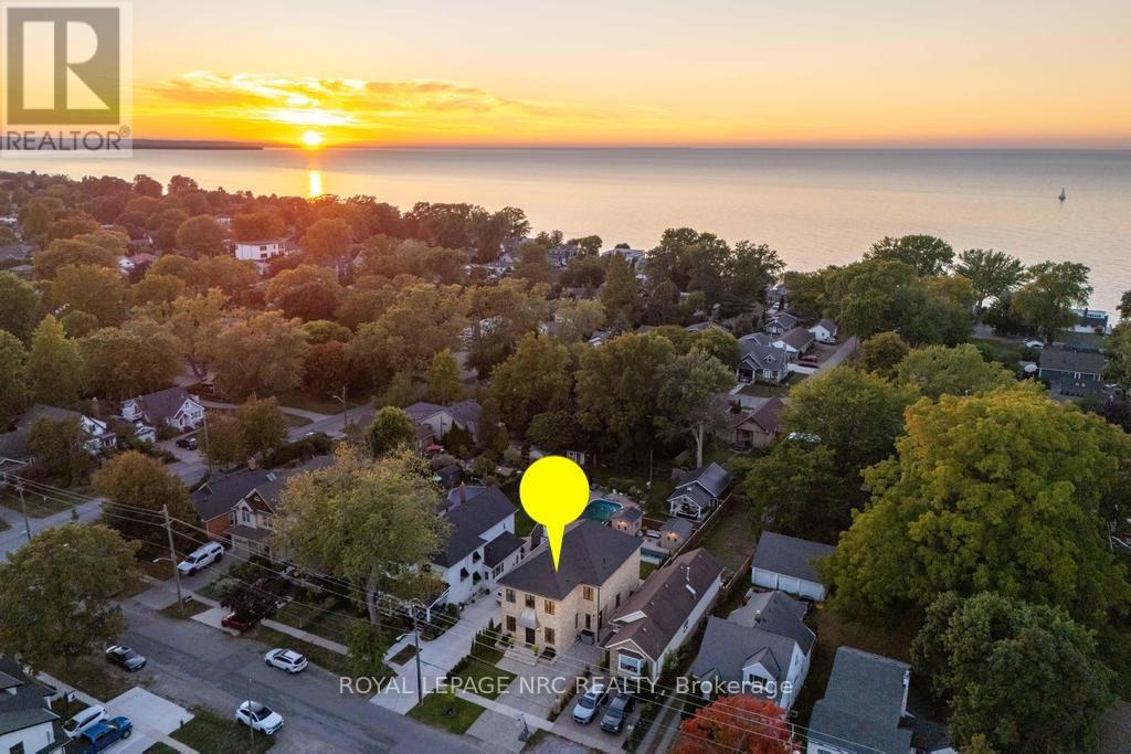 Detached at 166 DALHOUSIE AVENUE, St. Catharines (Port Dalhousie)