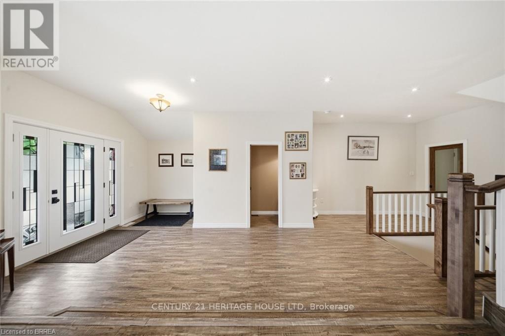 Detached at 5 ECHO VILLA AVENUE, Brantford