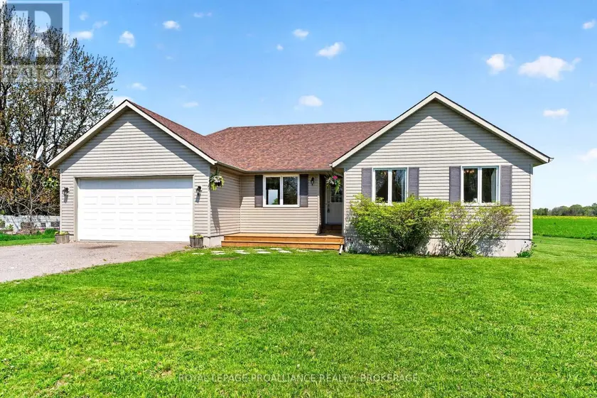 Detached at 15268 COUNTY ROAD 21, Brighton
