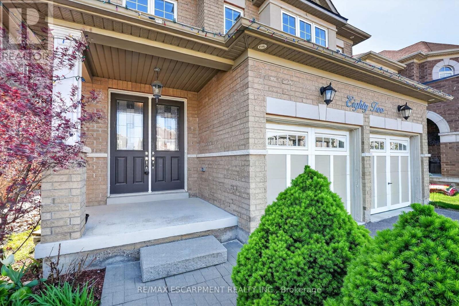 Detached at 82 CHAUMONT DRIVE, Hamilton