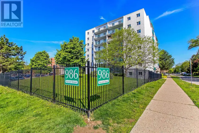 Apartment at 204 - 986 HURON STREET, London East