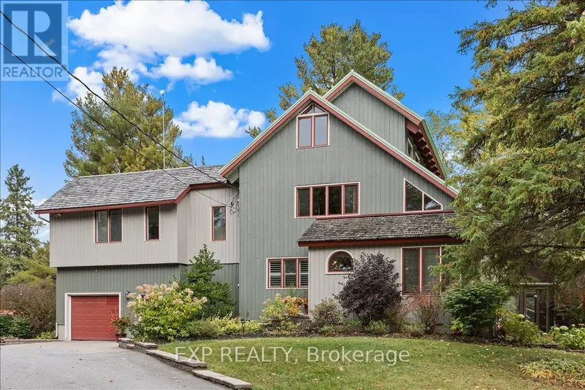 Detached at 182 SPRUCE RIDGE ROAD, Ottawa