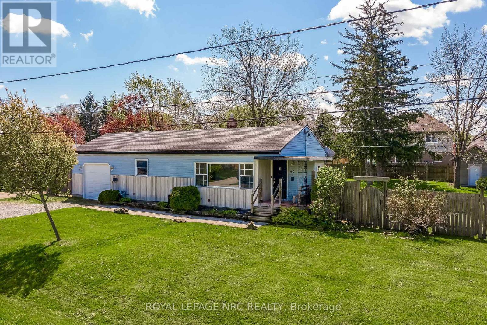 Detached at 60 VALLEY ROAD, St. Catharines (Rykert/Vansickle)