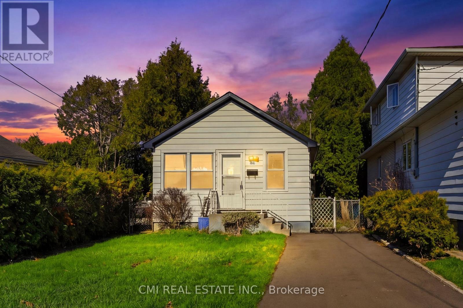 Detached at 86 ADAIR AVENUE S, Hamilton (Glenview)