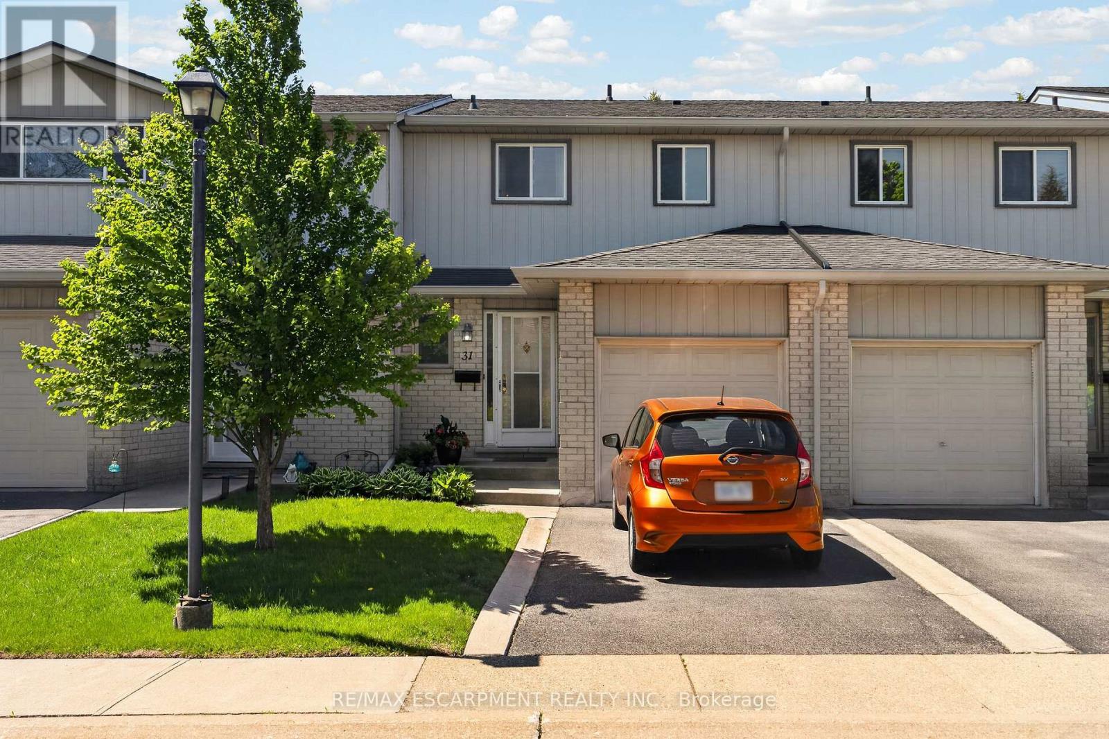 Townhouse at 31 - 1675 UPPER GAGE AVENUE, Hamilton (Broughton)