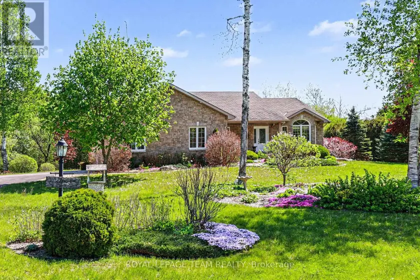 Detached at 28 KIMBERLY AVENUE, North Grenville