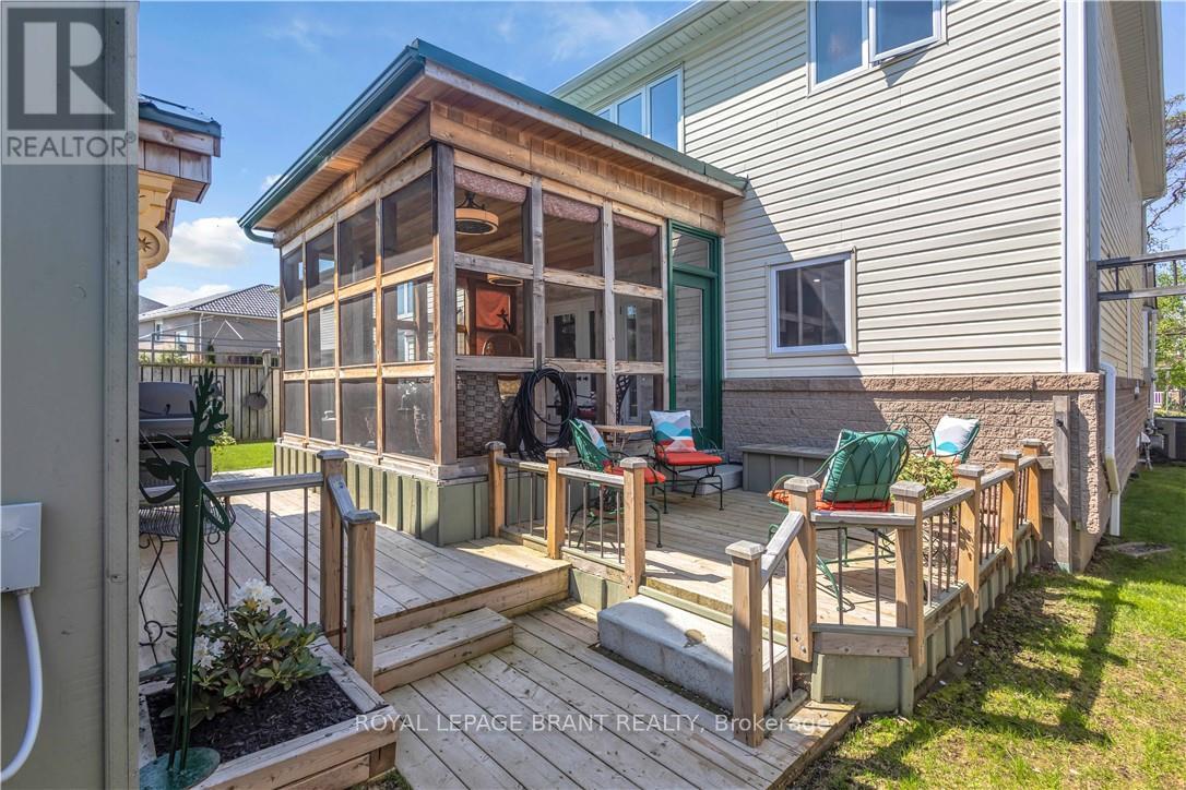 Detached at 69 HUNTER WAY, Brantford