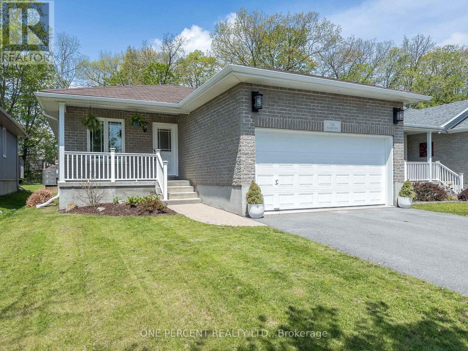 Detached at 135 ISLANDVIEW DRIVE, Loyalist (Amherstview)