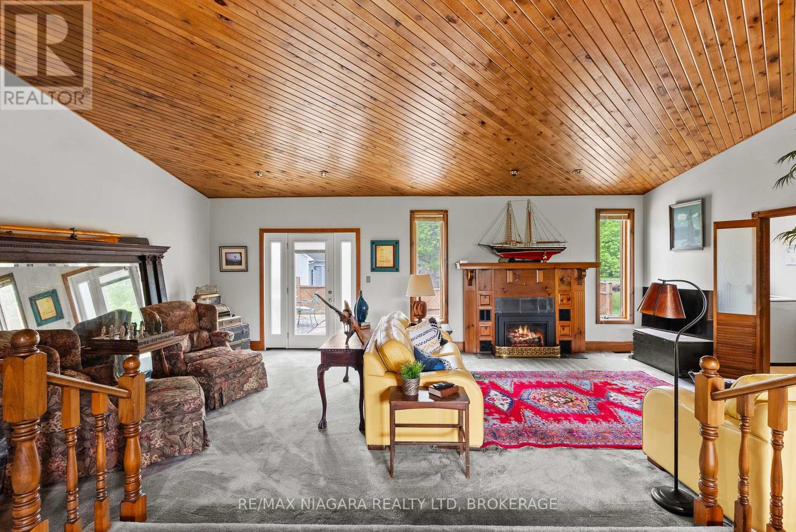 Detached at 586 EMPIRE ROAD, Port Colborne