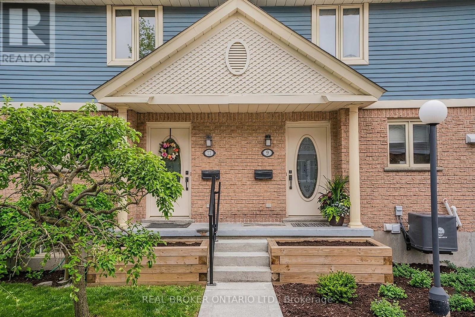 Townhouse at 11 - 941 GORDON STREET, Guelph