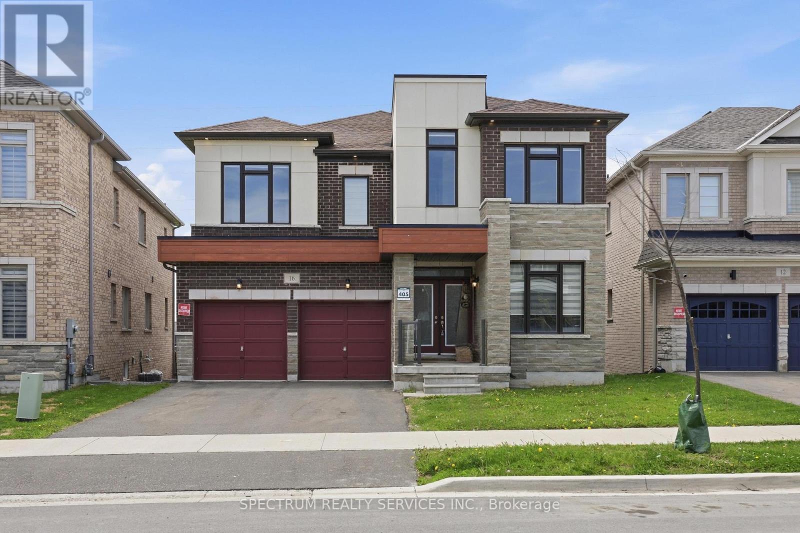 Detached at 16 TRAILBANK GARDENS, Hamilton (Waterdown)