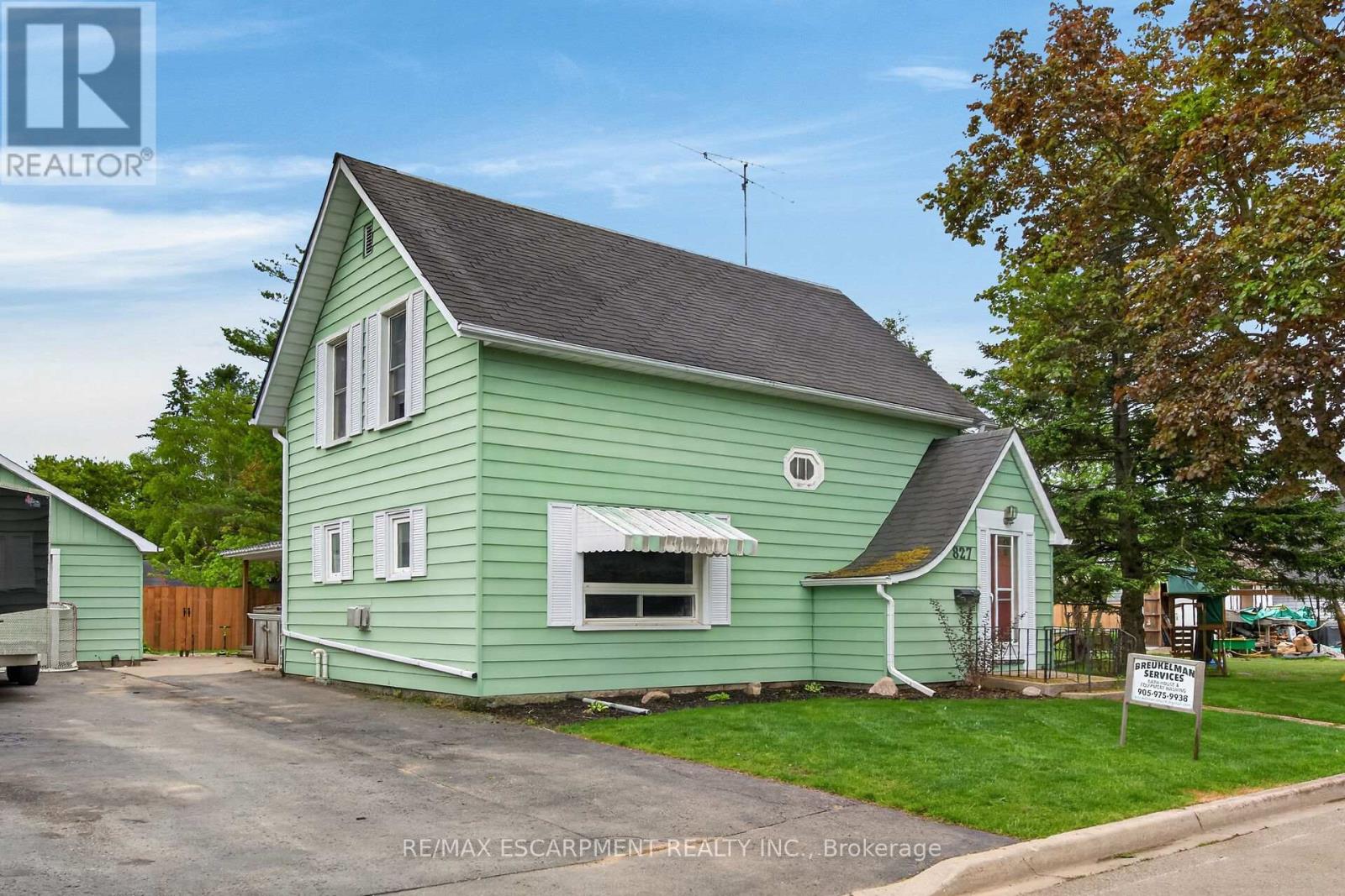 Detached at 827 PINE STREET, Haldimand (Dunnville)