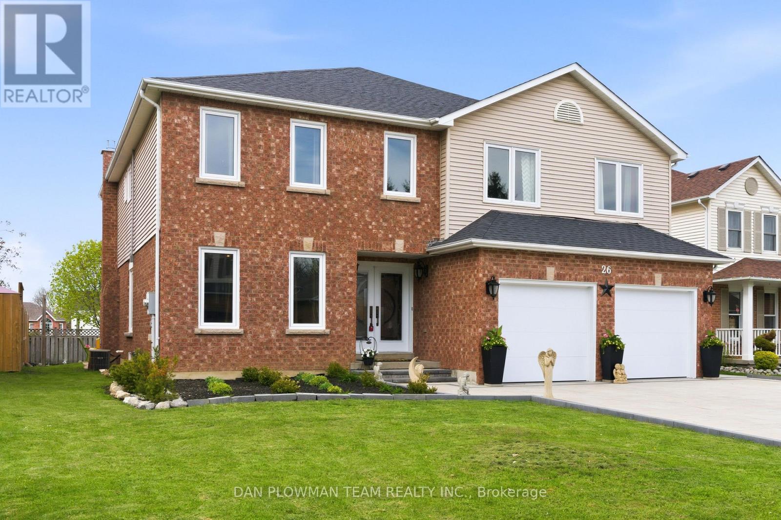 Detached at 26 WALKER STREET, Kawartha Lakes (Lindsay)