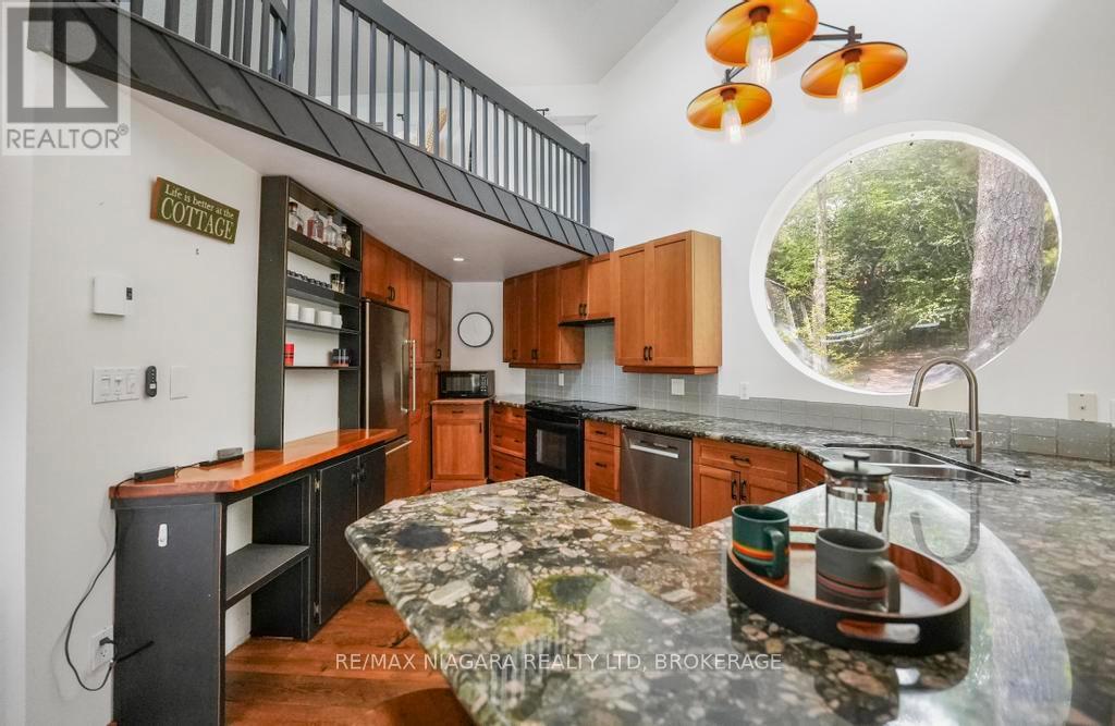 Detached at 1009 MERCEDES DRIVE N, Minden Hills