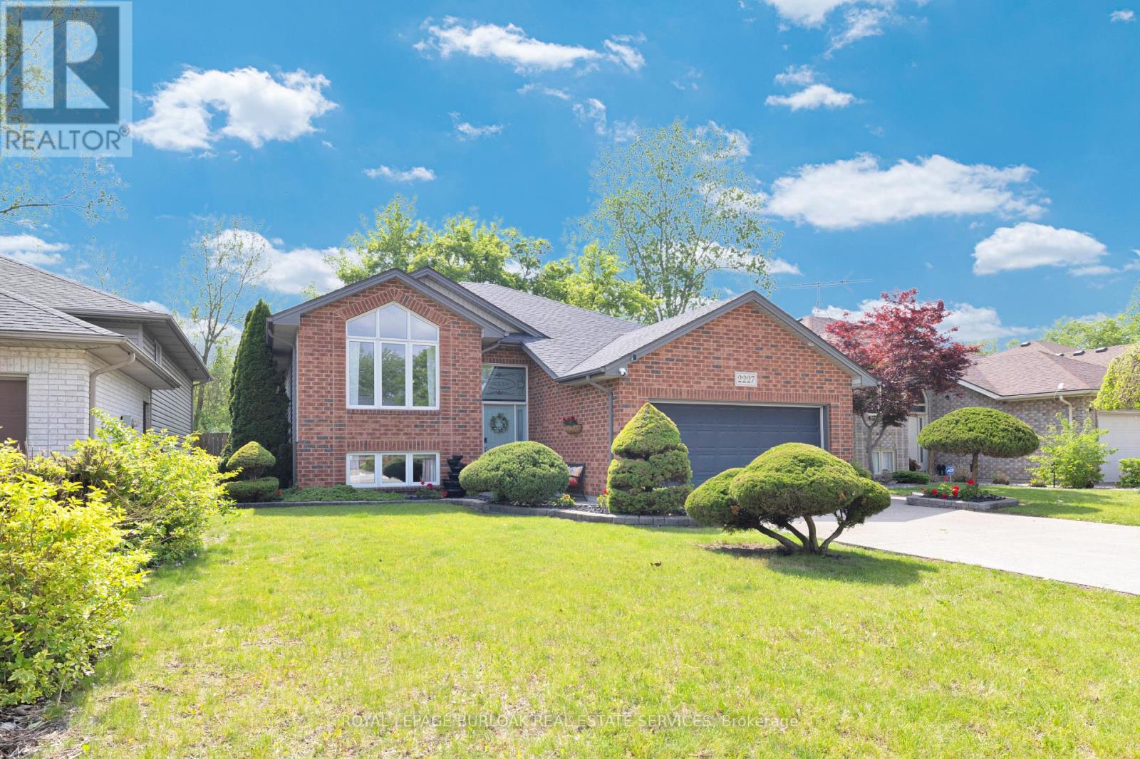 Detached at 2227 ST CLAIR AVENUE, Windsor