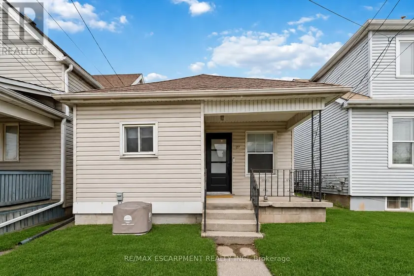 Detached at 27 EDINBURGH AVENUE, Hamilton