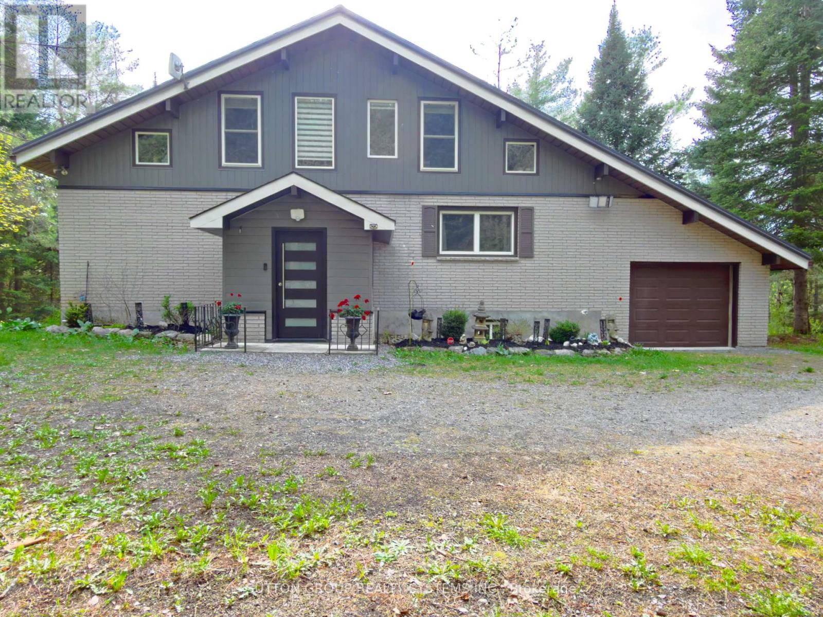 Detached at 1018 WHITES ROAD, Muskoka Lakes (Medora)
