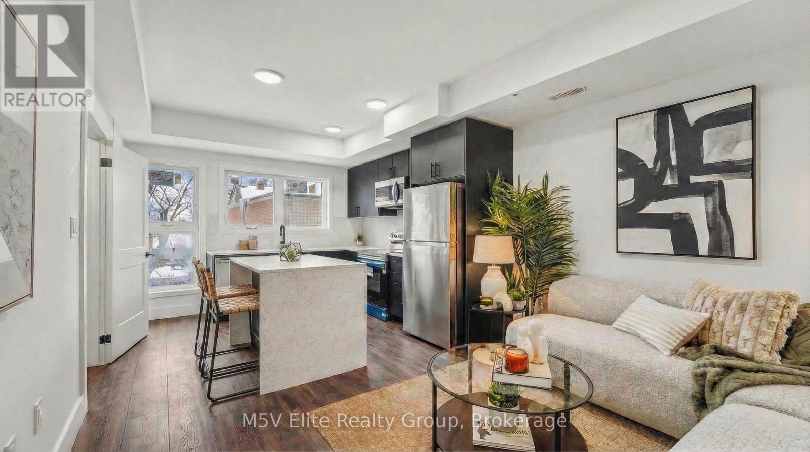 Townhouse at 318 - 6638 MCLEOD ROAD, Niagara Falls (Arad/Fallsview)
