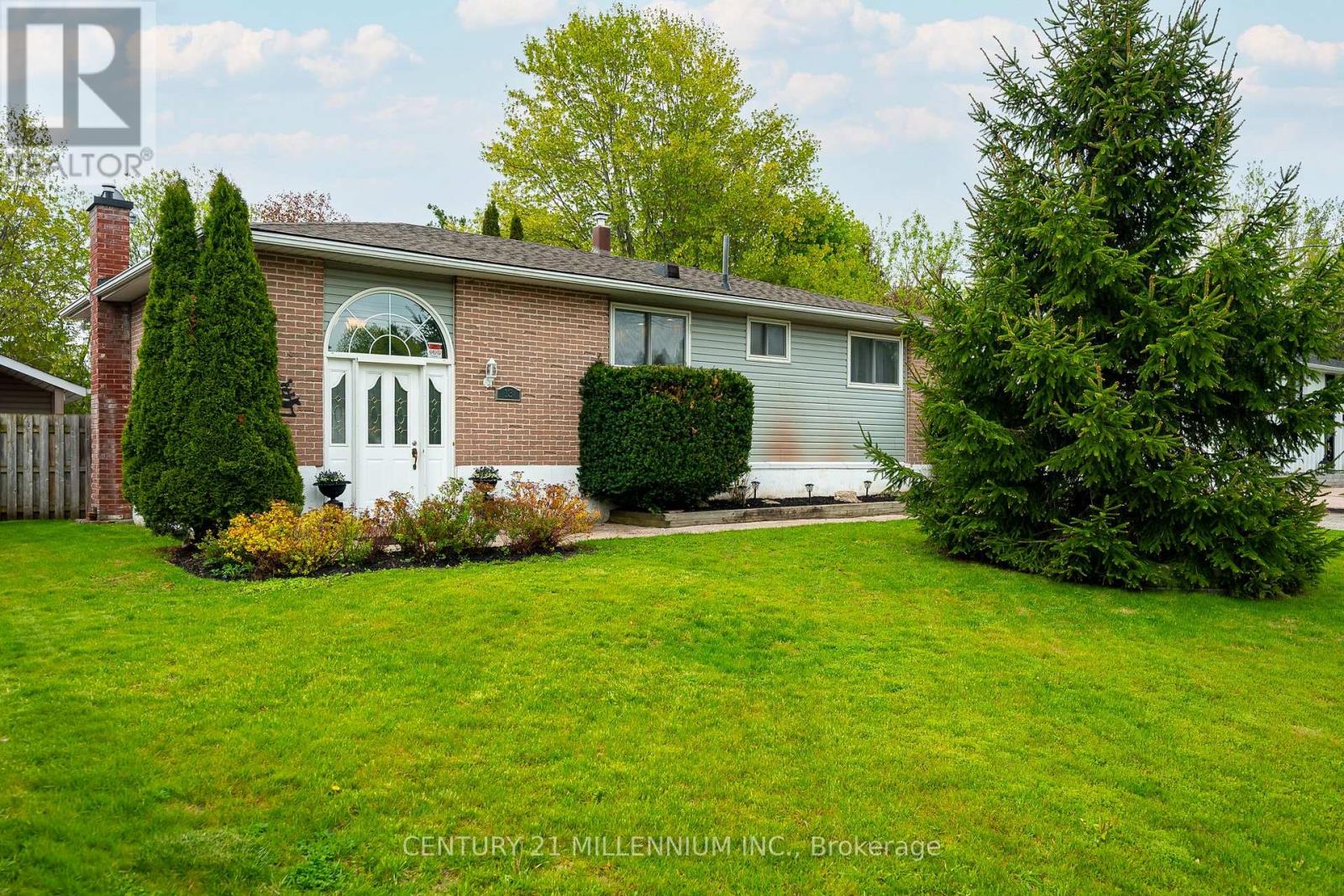 Detached at 13 ELLEN CRESCENT, Erin