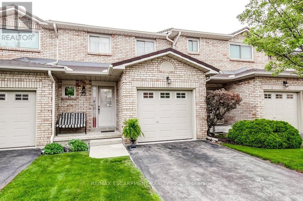 Townhouse at 22 - 391 STONE CHURCH ROAD, Hamilton (Crerar)