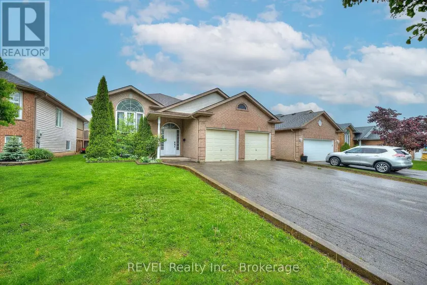 Detached at 28 QUAKER ROAD, Welland (N. Welland)