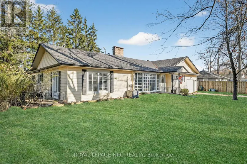 Detached at 3208 YOUNG AVENUE, Fort Erie