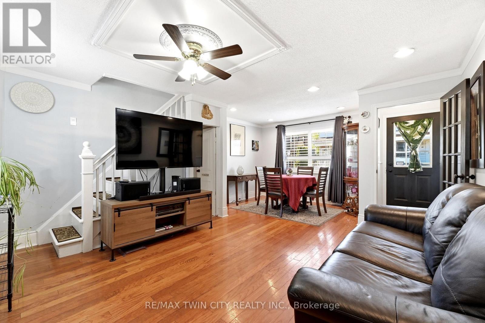 Detached at 23 BRITANNIA AVENUE, Hamilton