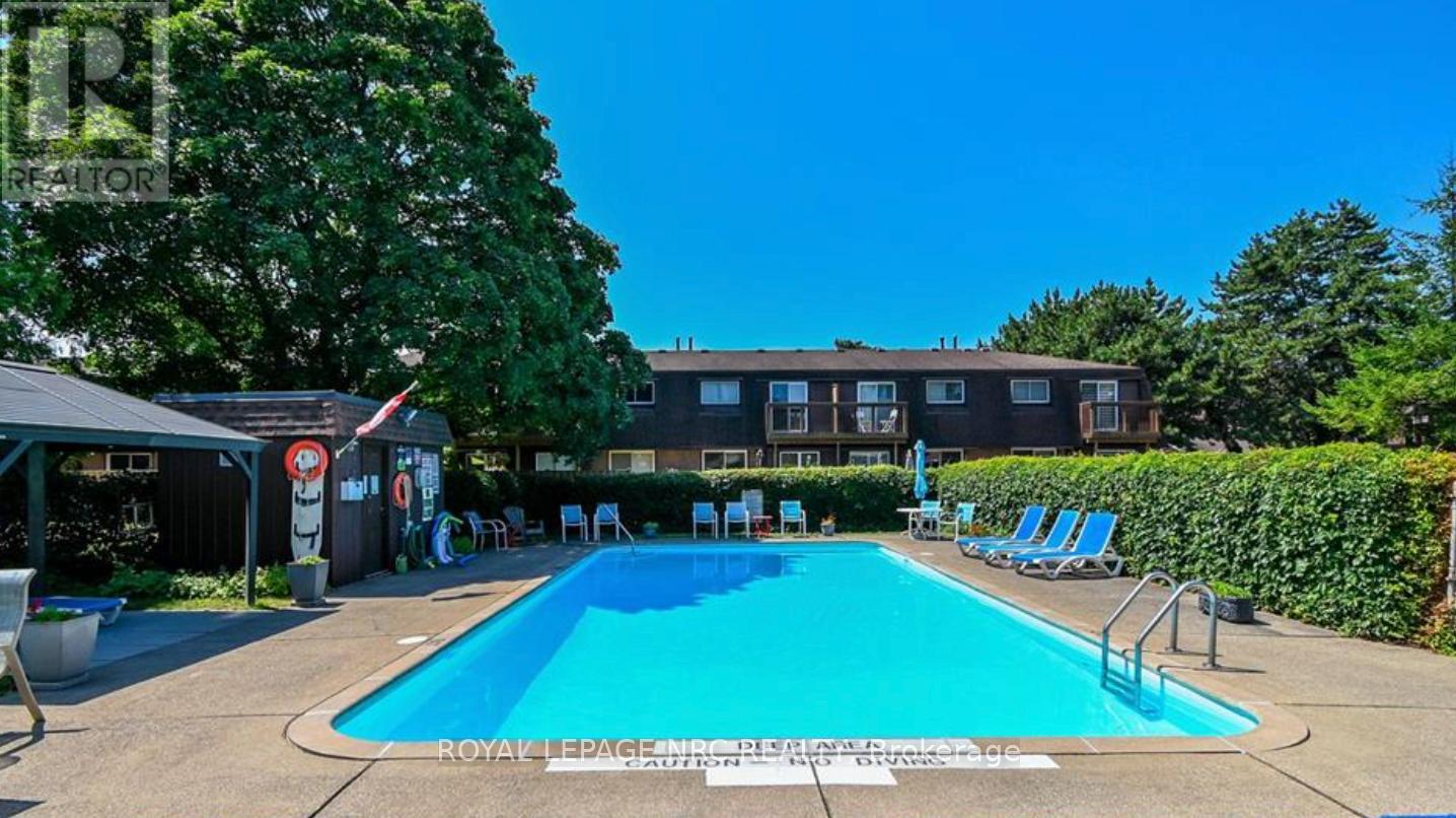 Townhouse at 40 - 122 LAKESHORE ROAD, St. Catharines
