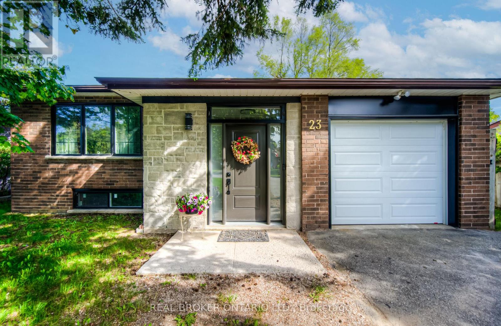 Detached at 23 CARBERRY ROAD, Erin