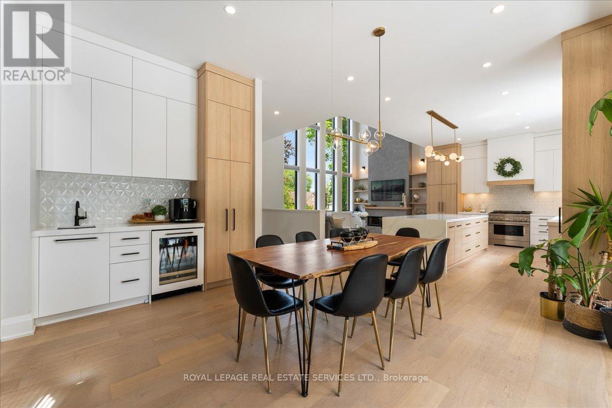 Detached at 251 ALDERCREST AVENUE, Hamilton