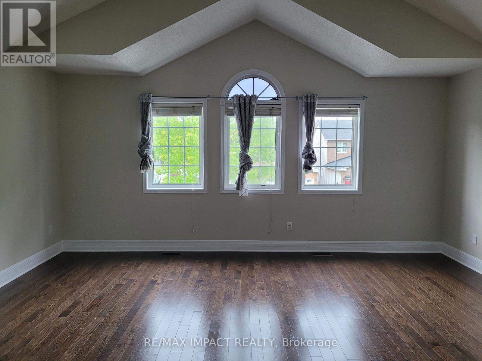 Detached at 20 REMEMBRANCE CRESCENT, Ottawa