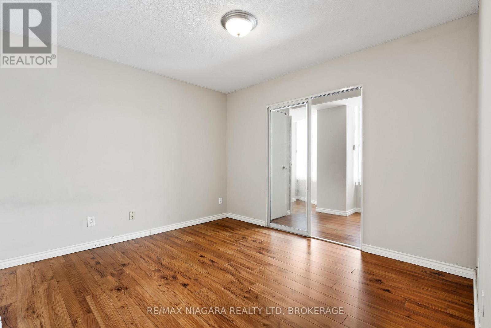 Apartment at 502 - 7 GALE CRESCENT, St. Catharines