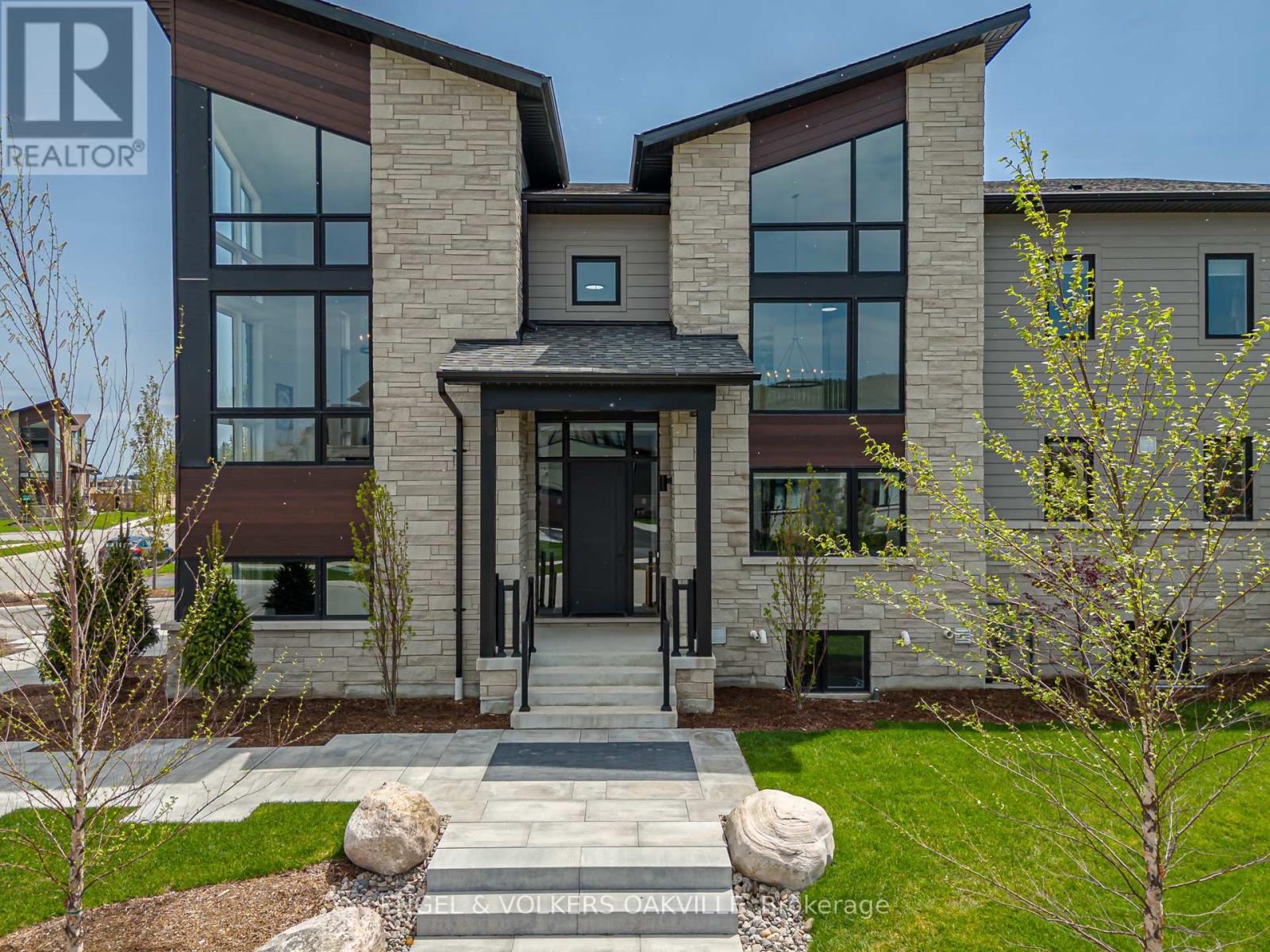 Detached at 117 STONELEIGH DRIVE, Blue Mountains