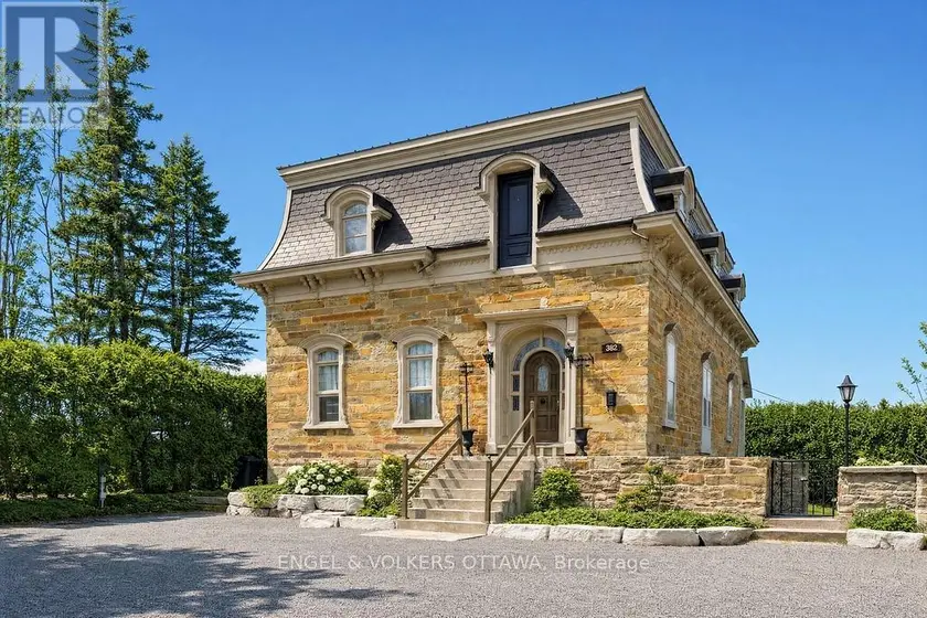 Detached at 382 MCGILL STREET, Hawkesbury