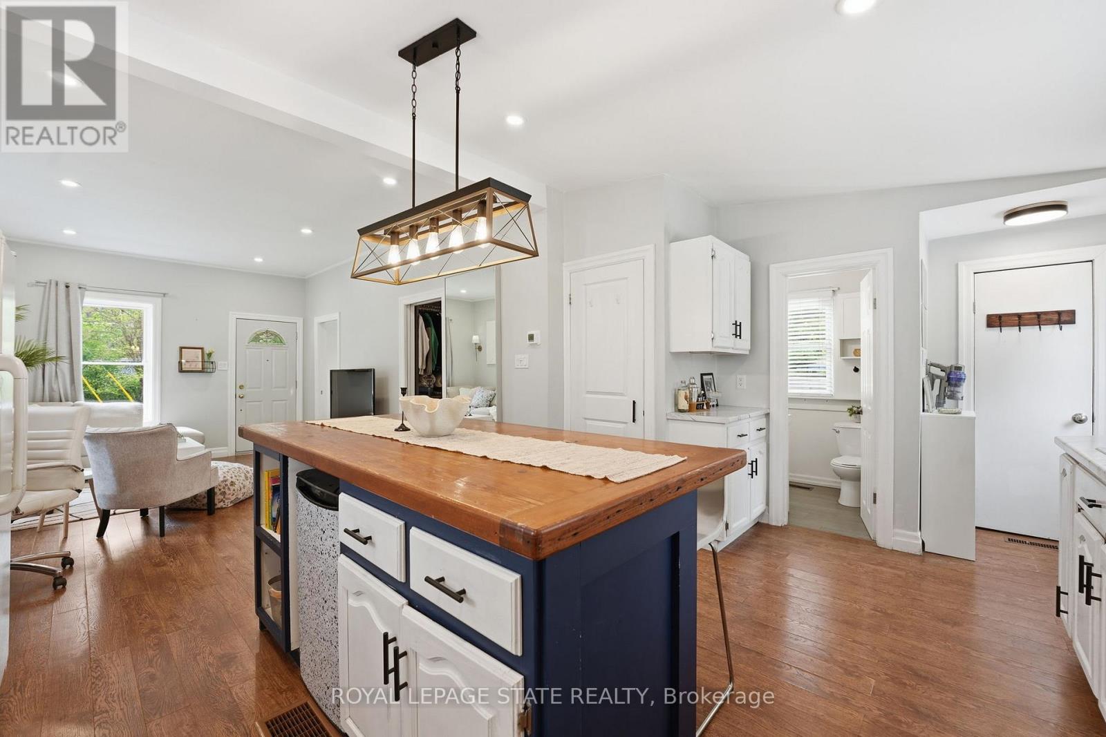 Detached at 43 ALONZO STREET, Brantford