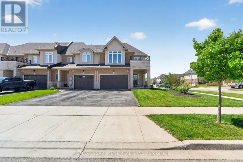 Semi-Detached/Link at 71 FOOTHILLS LANE, Hamilton