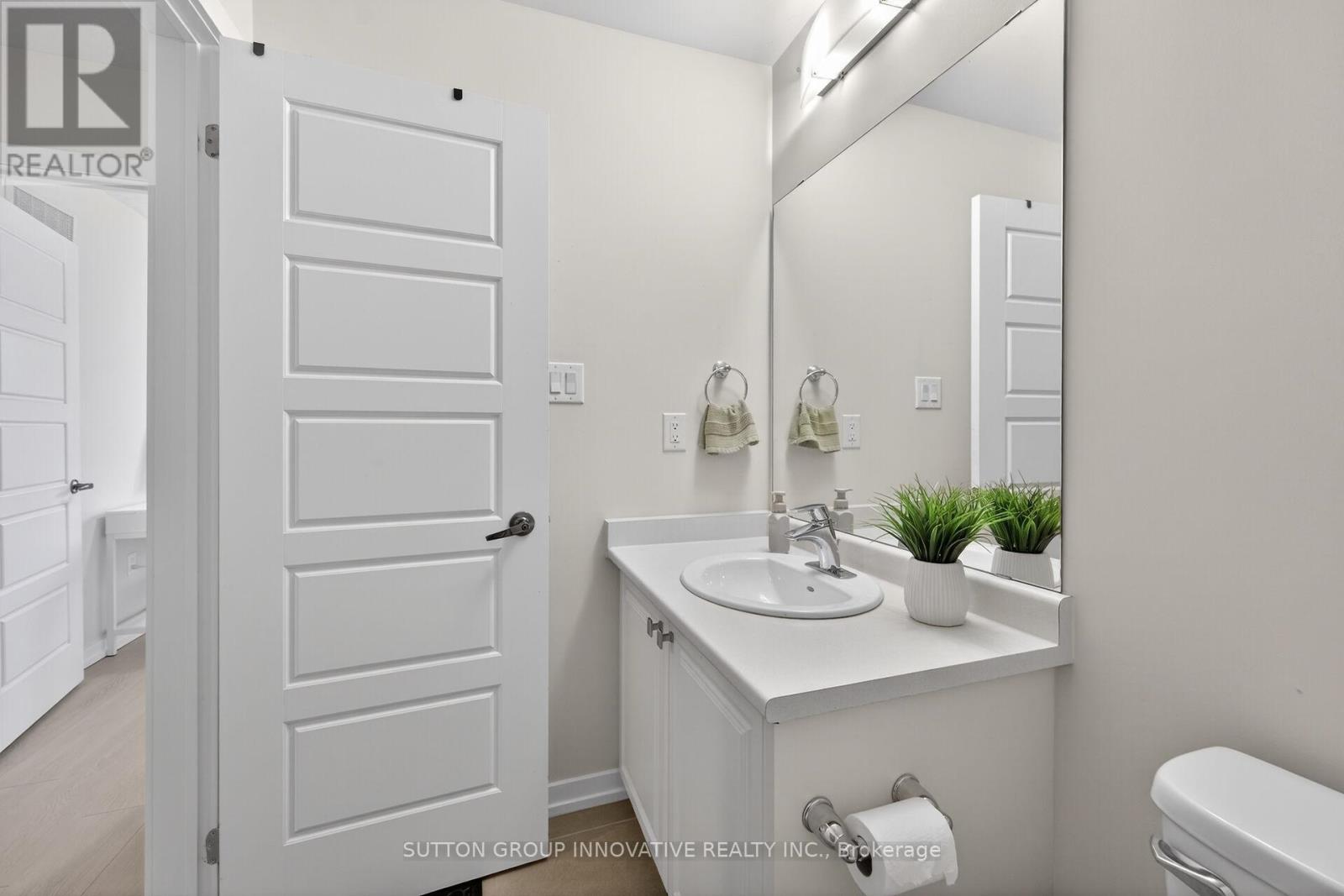 Townhouse at 61 PRESTWICK STREET W, Hamilton