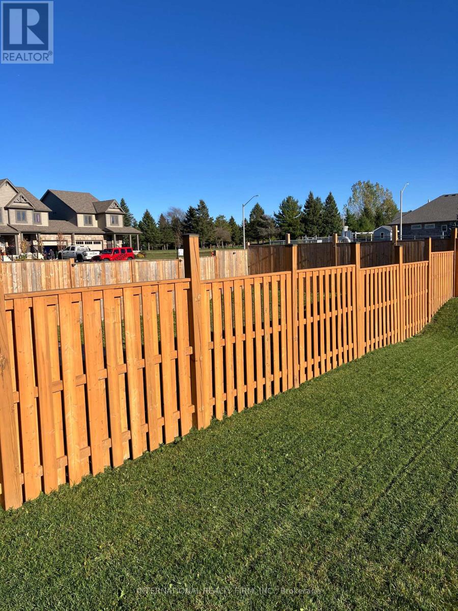 Townhouse at 159 STONEBROOK WAY, Grey Highlands
