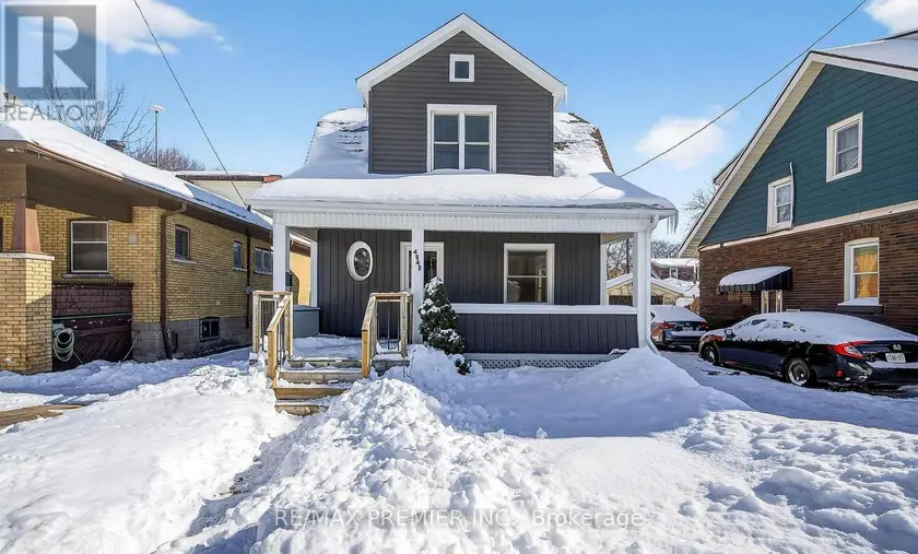 Detached at MAIN FLOOR - 4848 SECOND AVENUE, Niagara Falls