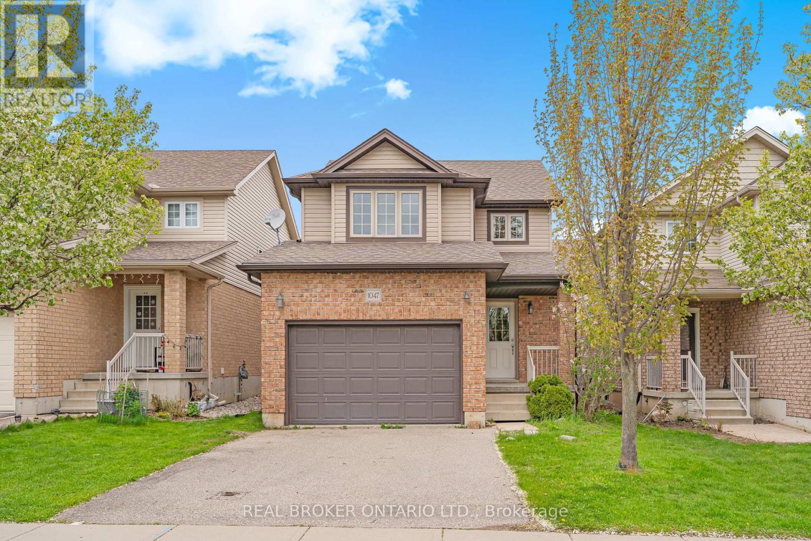 Detached at 1047 MARQUETTE DRIVE, Woodstock (Woodstock - South)