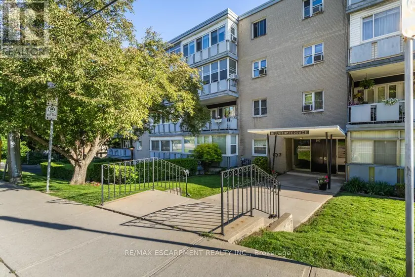 Apartment at 404 - 107 ST. JOSEPH'S DRIVE, Hamilton