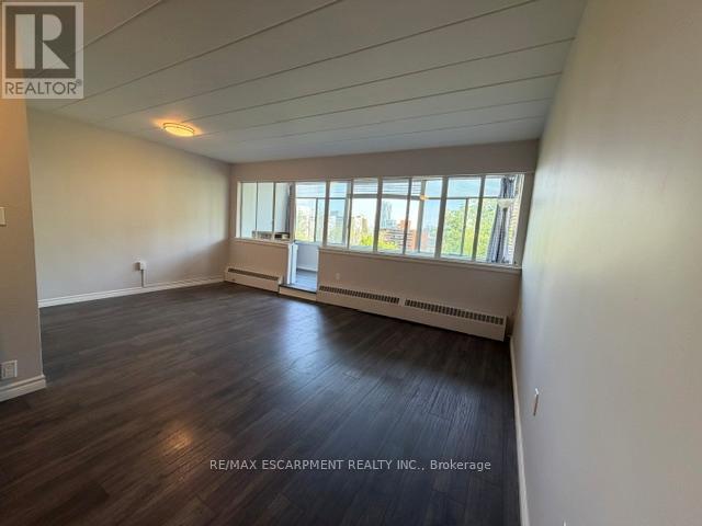 Apartment at 404 - 107 ST. JOSEPH'S DRIVE, Hamilton