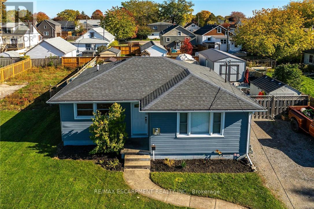 Detached at 62 KNOLL STREET, Port Colborne