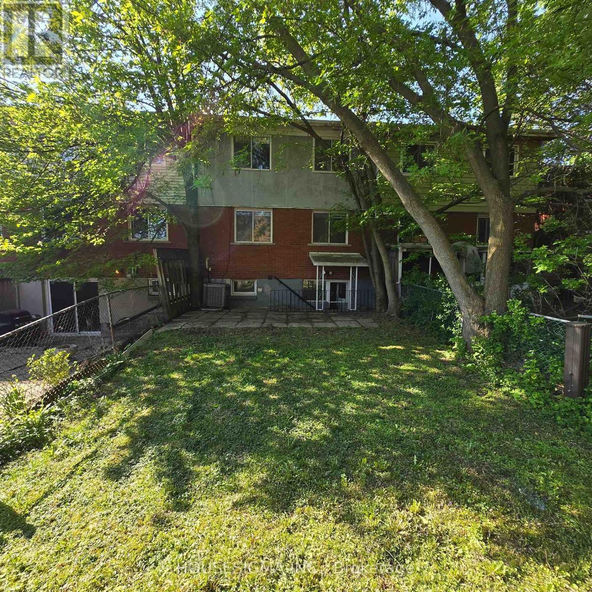Townhouse at 110 OVERLEA DRIVE, Kitchener